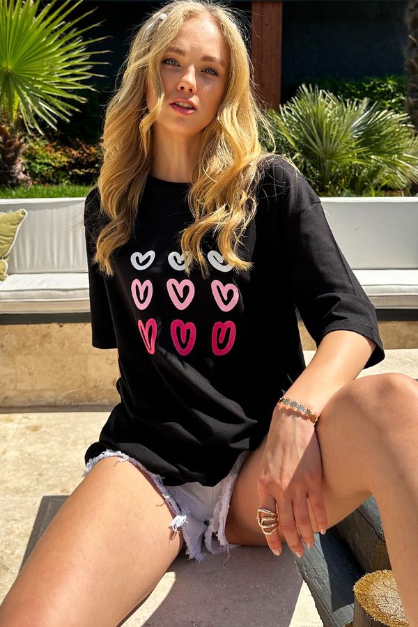 Trend Alaçatı Stili Trend Alaçatı Stili Woman's Black Crew Neck Heart Printed T-Shirt