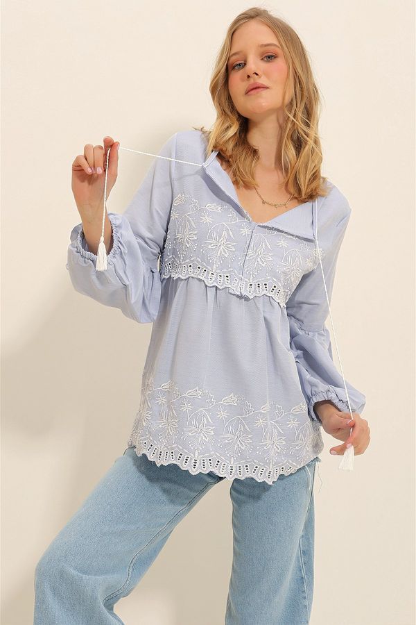 Trend Alaçatı Stili Trend Alaçatı Stili Women's Baby Blue Front Embroidered Collar Tasseled Balloon Sleeve Woven Blouse