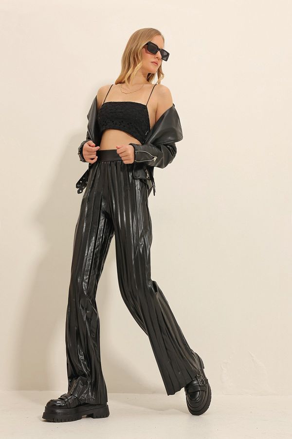 Trend Alaçatı Stili Trend Alaçatı Stili Women's Black Elastic Waist Pleated Faux Leather Palazzo Trousers