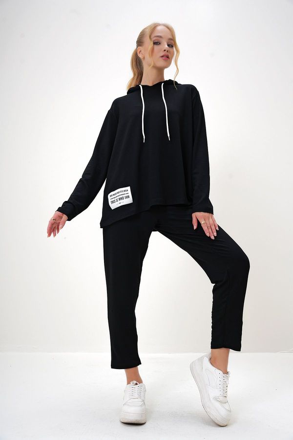 Trend Alaçatı Stili Trend Alaçatı Stili Women's Black Emblem Detailed Hooded Double Yarn Tracksuit