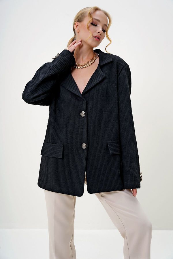 Trend Alaçatı Stili Trend Alaçatı Stili Women's Black Gold Button Detailed Blazer Knitwear Jacket