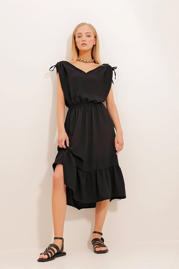 Trend Alaçatı Stili Trend Alaçatı Stili Women's Black V-Neck Skirt Flounce Elastic Waist Woven Dress