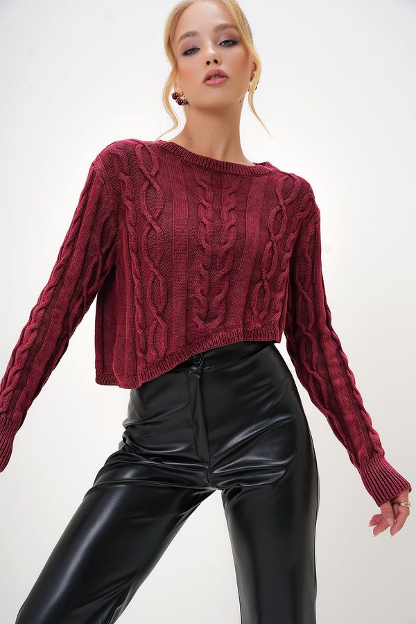 Trend Alaçatı Stili Trend Alaçatı Stili Women's Burgundy Crew Neck Pale Effect Crop Sweater