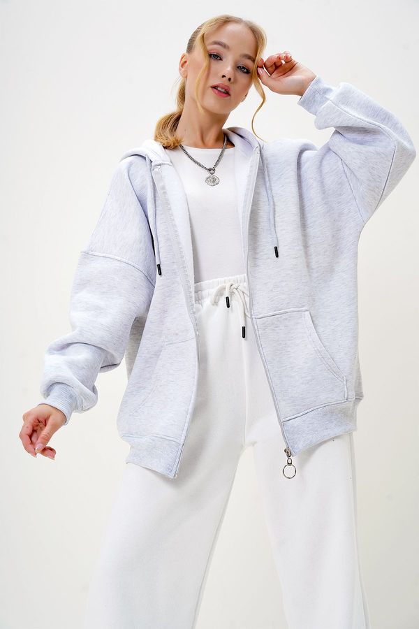 Trend Alaçatı Stili Trend Alaçatı Stili Women's Carmelange Hooded Kangaroo Pocket Zippered Sweatshirt with Raised Interior