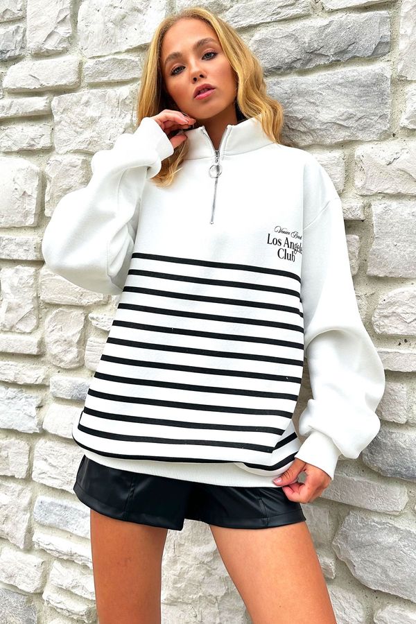 Trend Alaçatı Stili Trend Alaçatı Stili Women's Ecru Printed Zippered Sweatshirt with Raised Interior