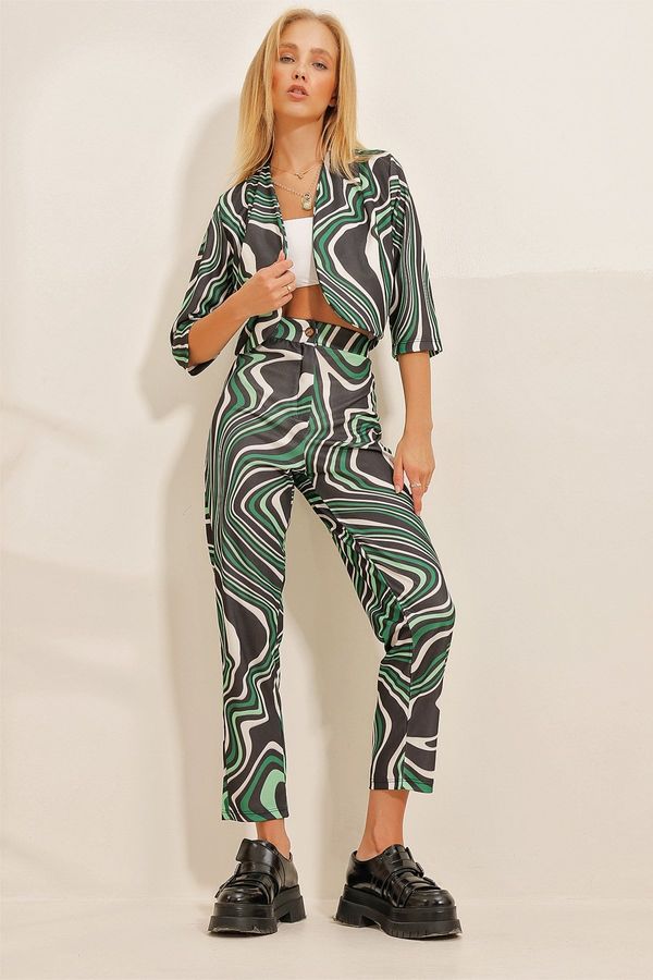 Trend Alaçatı Stili Trend Alaçatı Stili Women's Green Patterned Jacket Pants Set