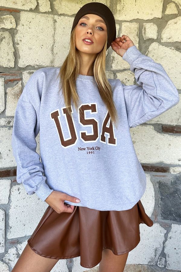 Trend Alaçatı Stili Trend Alaçatı Stili Women's Grey-Brown Crew Neck Raised Printed Oversize Sweatshirt
