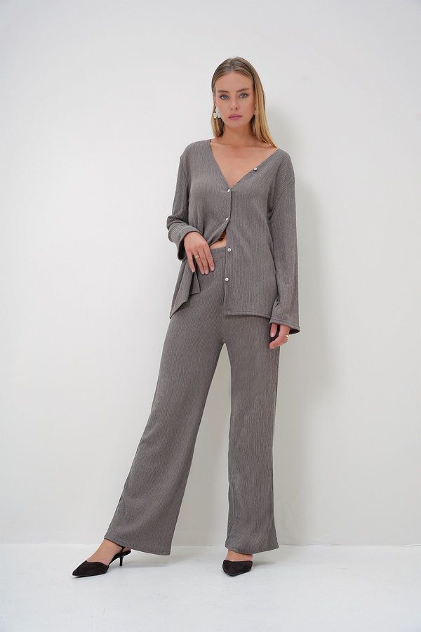 Trend Alaçatı Stili Trend Alaçatı Stili Women's Mink V Neck Stone Buttoned Cardigan and Trousers Bottom Top Set