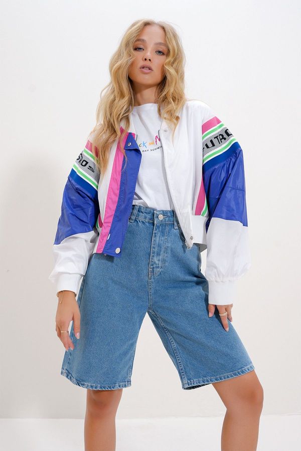 Trend Alaçatı Stili Trend Alaçatı Stili Women's White Snap Closure Color Block Oversize Jacket