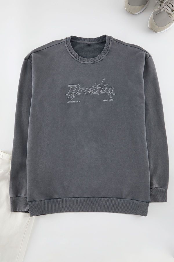 Trendyol Trendyol Anthracite Oversize/Wide Cut Crew Neck Text Embroidered Vintage/Faded Effect Sweatshirt