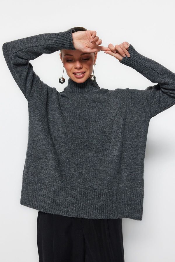 Trendyol Trendyol Anthracite Wide Fit, Soft Textured Stand-Up Collar Knitwear Sweater