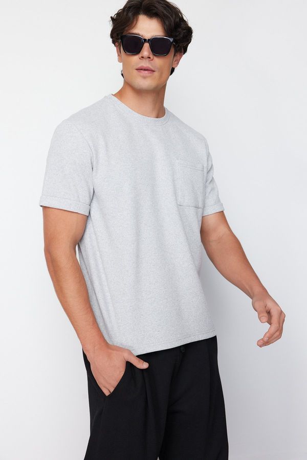 Trendyol Trendyol Basic Gray Relaxed/Comfortable Fit Textured Waffle Pocket Labeled Short Sleeve T-Shirt