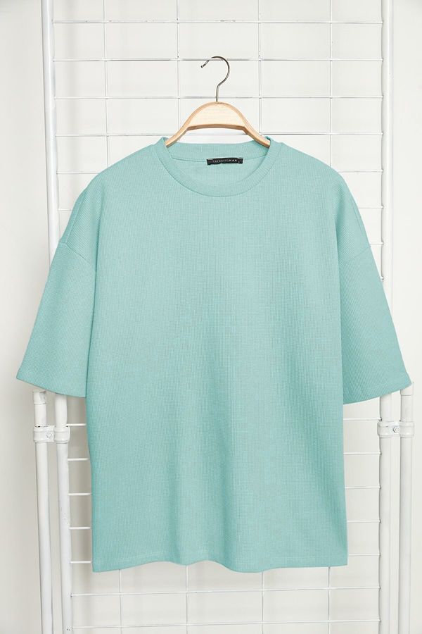 Trendyol Trendyol Basic Mint Oversize/Wide Cut Textured Waffle Short Sleeve T-Shirt