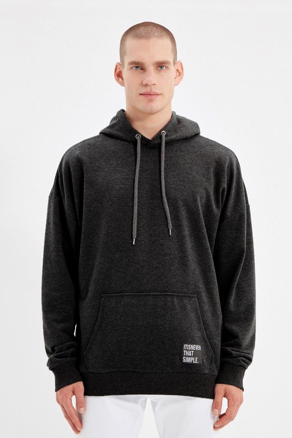 Trendyol Trendyol Basic Smoked Oversize/Wide Cut Hooded Labeled Fleece Cotton Sweatshirt