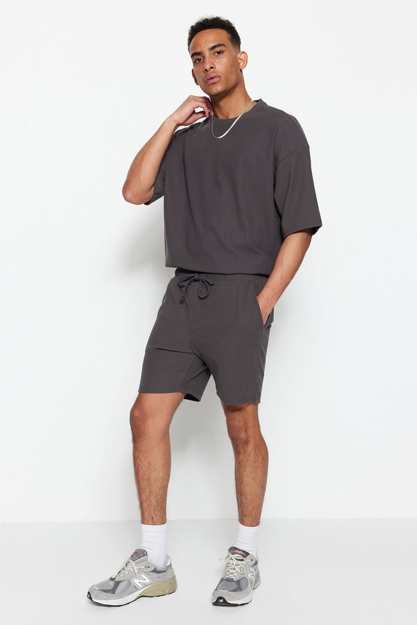 Trendyol Trendyol Basic Smoked Regular/Normal Fit Medium Length Laced Textured Wrinkle-Free Ottoman Shorts