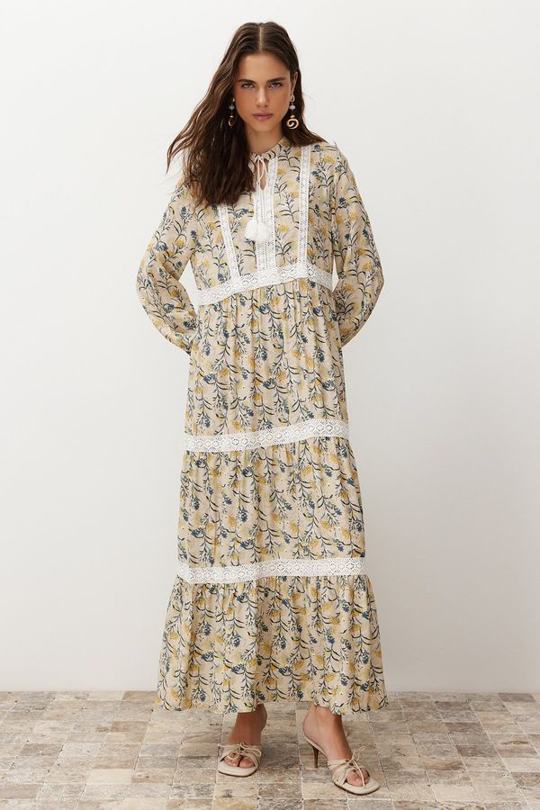 Trendyol Trendyol Beige Floral Embroidery / Guipure Detailed Woven Dress