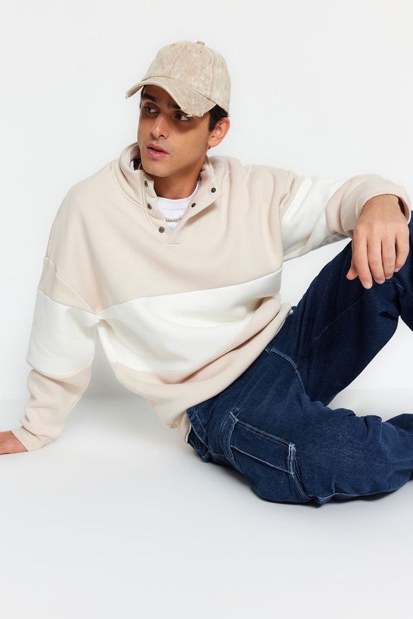 Trendyol Trendyol Beige Oversize/Wide Cut Snap Fastener Stand Collar Color Blocked Fleece Cotton Sweatshirt