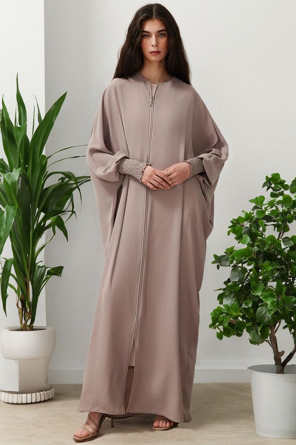 Trendyol Trendyol Beige Wide Fit Bat Sleeve Woven Cap & Ferace & Abaya