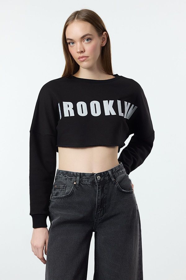 Trendyol Trendyol Black Applique Embroidered Relaxed Super Crop Chunky Knit Sweatshirt