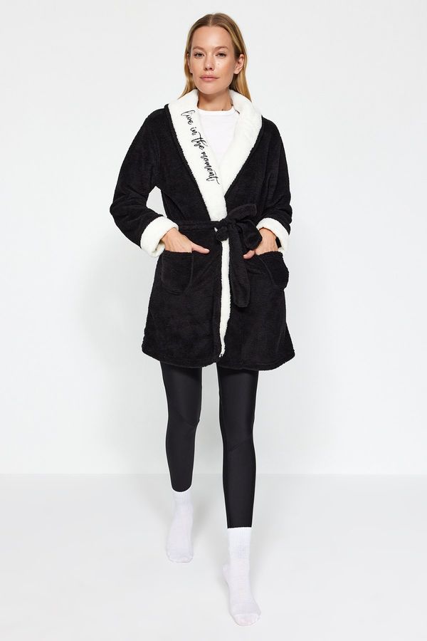 Trendyol Trendyol Black Belted Pocket Slogan Embroidered Wellsoft Knitted Dressing Gown