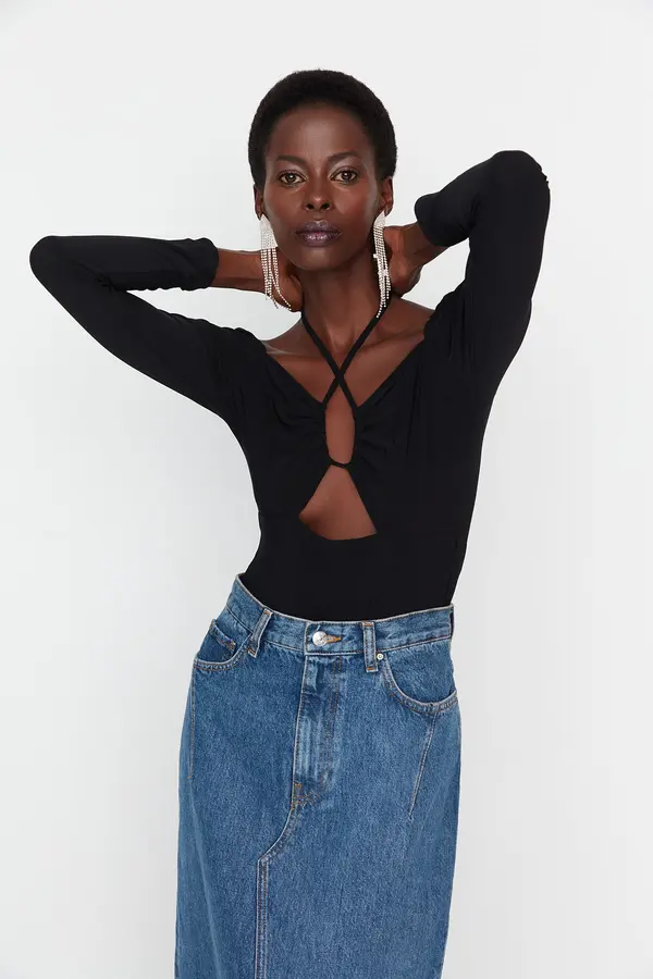 Trendyol Trendyol Black Collar Detailed Bodysuit