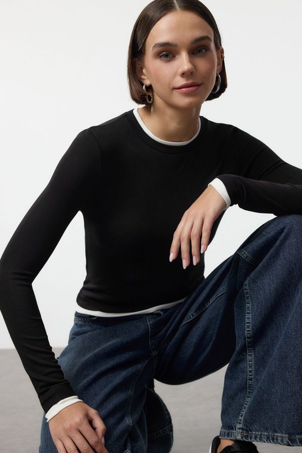 Trendyol Trendyol Black Color Block Fitted/Body-Smoothing Viscose/Soft Fabric Flexible Knitted Blouse