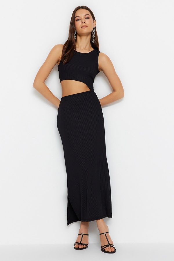 Trendyol Trendyol Black Cut Out Detailed Crew Neck Maxi Knitted Dress