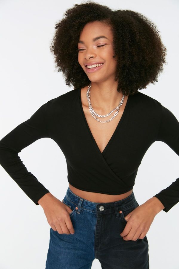 Trendyol Trendyol Black Double Breasted Neck Fitted Crop Stretchy Knitted Blouse