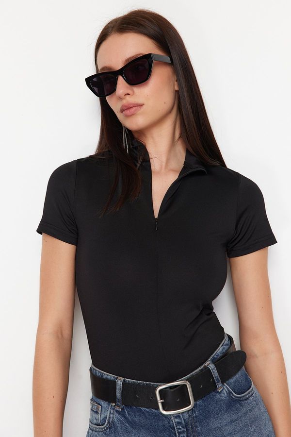 Trendyol Trendyol Black Fitted/Body-Sitting Zip Collar Short Sleeve Stretch Knitted Blouse