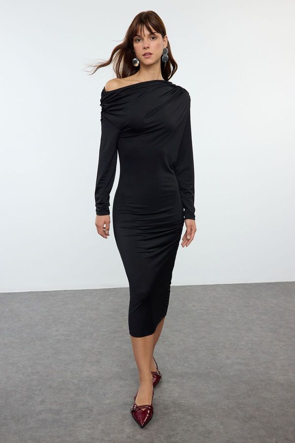 Trendyol Trendyol Black Fitted/Fits Body Asymmetrical Neck Midi Knit Dress