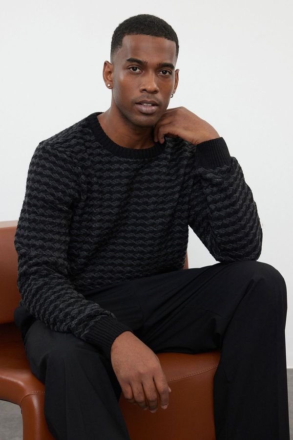 Trendyol Trendyol Black FL Men's Slim Crew Neck Textured Knitwear Sweater