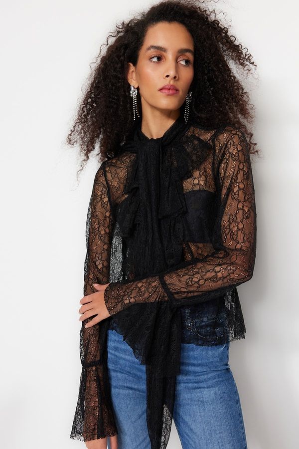 Trendyol Trendyol Black Flounce Lace Blouse