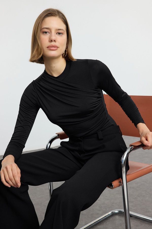 Trendyol Trendyol Black Gathered/Draped Detailed Fitted/Body-Smoothing Long Sleeve Flexible Knitted Blouse