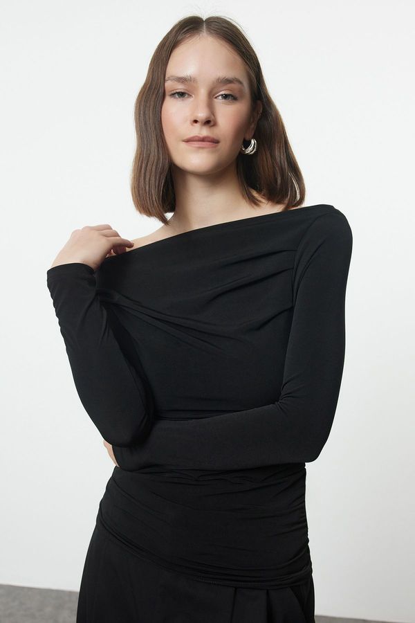 Trendyol Trendyol Black Gathered/Draped Detailed Fitted/Body-Smoothing Long Sleeve Flexible Knitted Blouse