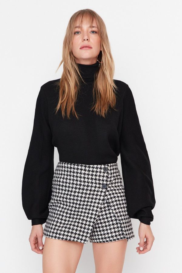 Trendyol Trendyol Black Houndstooth Patterned Woven Shorts Skirt