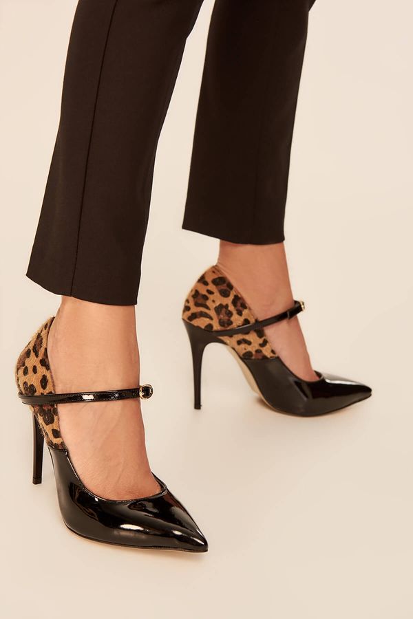 Trendyol Trendyol Black Leopard Detailed Women's Wedge-Heeled Shoes