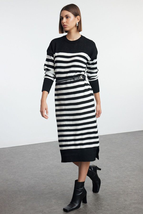 Trendyol Trendyol Black Maxi Knit Striped Dress