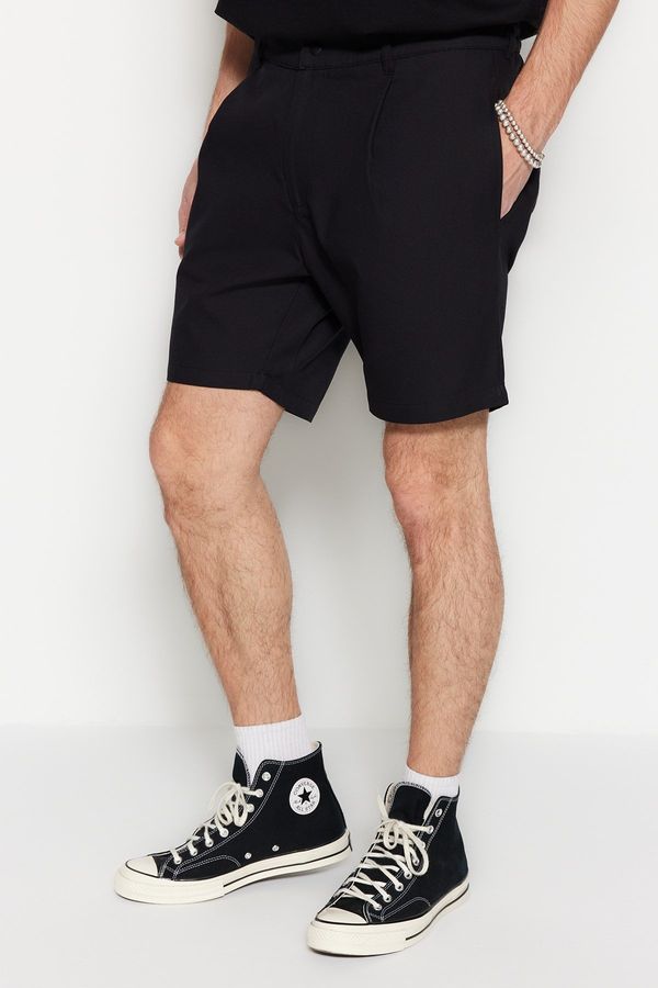 Trendyol Trendyol Black Men's Regular Fit Shorts