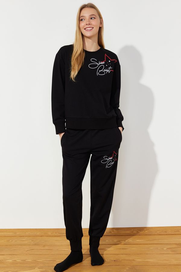 Trendyol Trendyol Black Motto and Star Printed Knitted Pajamas Set