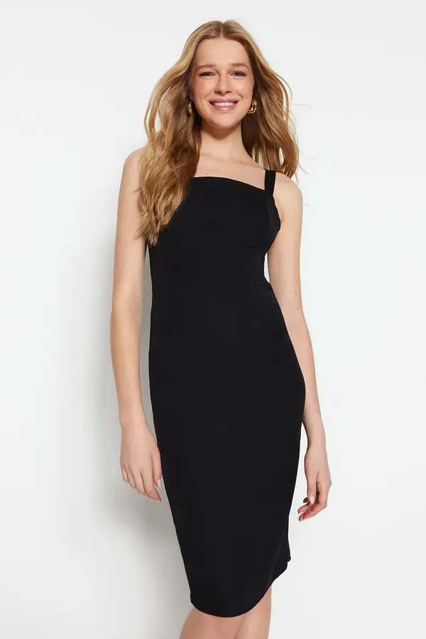 Trendyol Trendyol Black nameščen midi tkani ovratnik Podrobno tkana tkana obleka