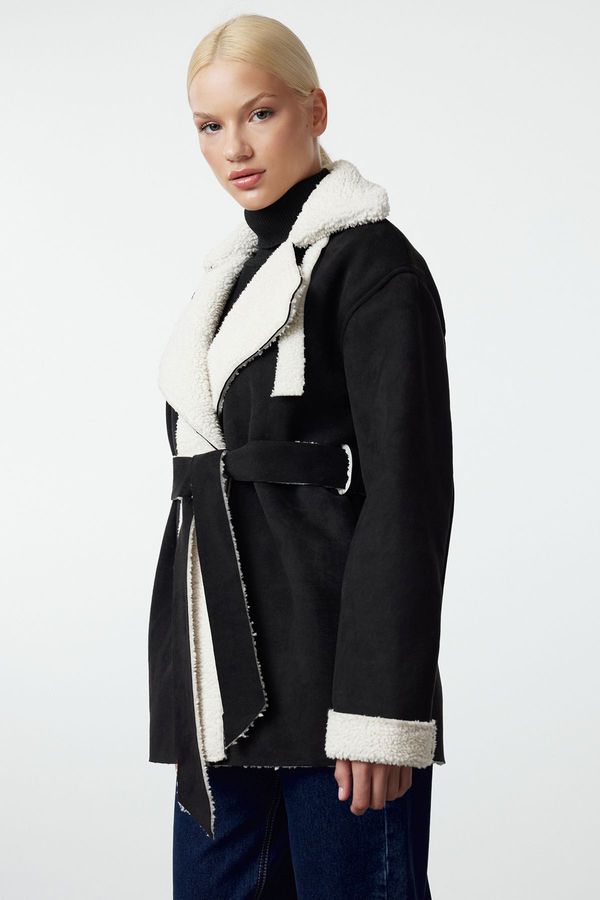 Trendyol Trendyol Black Oversize Belted Plush Detailed Suede Coat