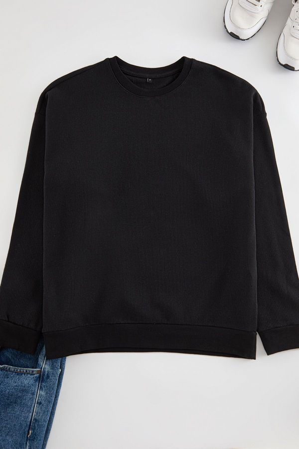 Trendyol Trendyol Black Oversize/Wide Cut Crew Neck Sweatshirt