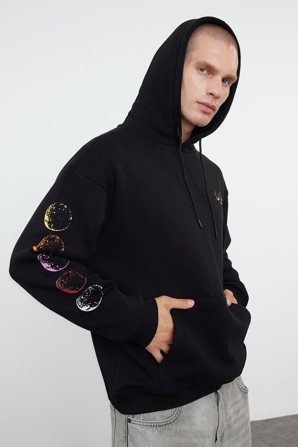 Trendyol Trendyol Black Oversize/Wide Cut Hooded Sweatshirt with Fleece Inside Reflective Print