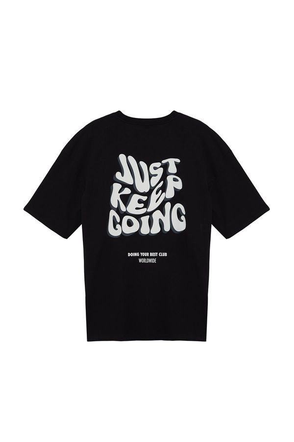 Trendyol Trendyol Black Oversize/Wide Cut More Sustainable 100% Organic Cotton T-shirt with Back Text Printed