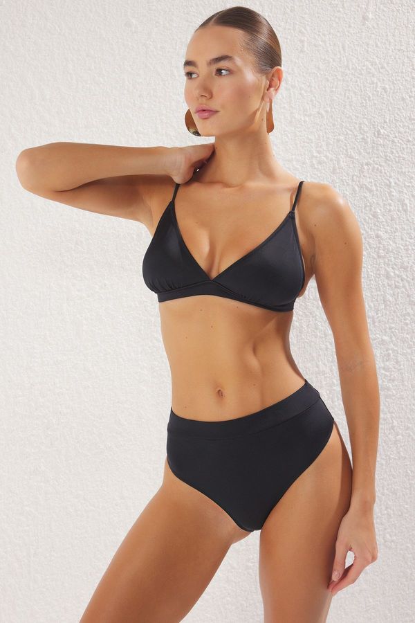 Trendyol Trendyol Black Plain Triangle High Waist High Leg Hipster Bikini Set