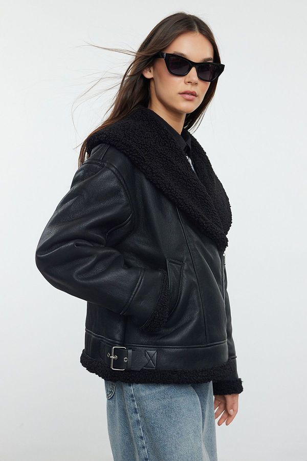 Trendyol Trendyol Black Plush Detailed Faux Leather Biker Jacket Coat