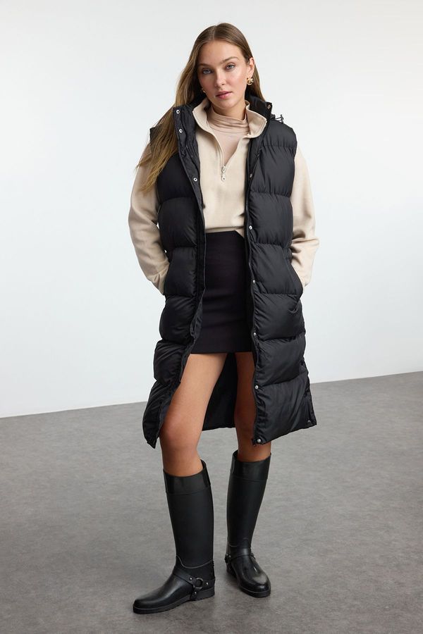 Trendyol Trendyol Black Regular Hooded Long Puffer Vest