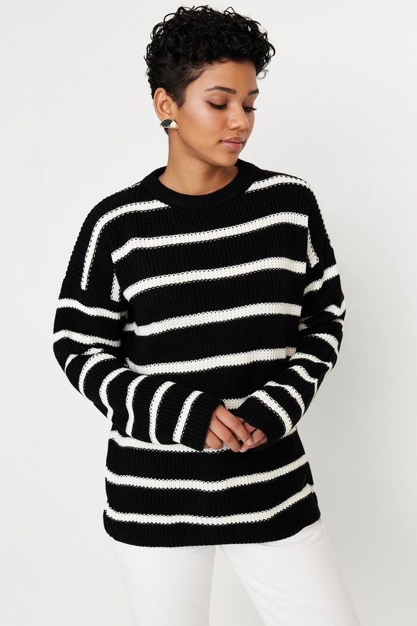 Trendyol Trendyol Black široko prilegajoč pulover za pletenine