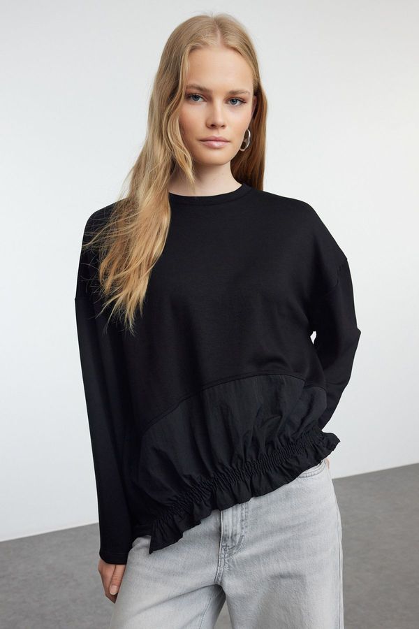 Trendyol Trendyol Black Soft Touch Parachute Detailed Regular/Normal Fit Knitted Sweatshirt