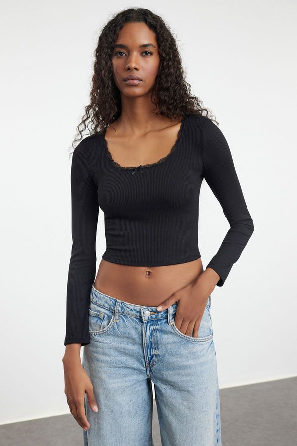 Trendyol Trendyol Black Square Neck Lace Detailed Crop/Short Knitted Blouse